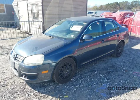 2005 Volkswagen Jetta 2.5 z USA, uszkodzony, nr VIN 3VWRF71K15M610926